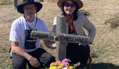 Flores para Claudia Cardinale en Sad Hill