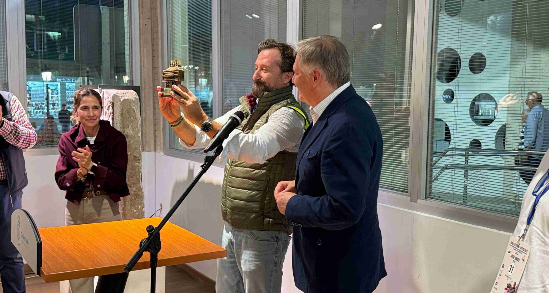 La Plaza Mayor de Ciudad Real, museo histórico del automóvil por un día