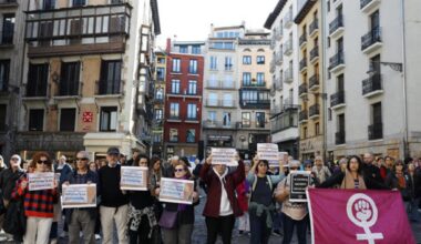 Los cuatro detenidos por la violación a una joven en Pamplona ingresan en prisión provisional y sin fianza