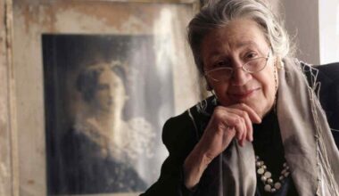 La Feria del Libro celebra a Cristina Bajo a 30 años de “Como vivido cien veces” • Municipalidad de Córdoba.