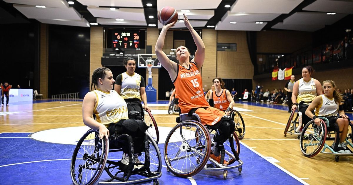 España repite triunfo en el torneo masculino y cae en el femenino