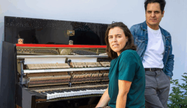 Alejandro y María Laura, del fango de la dana a acariciar un Latin Grammy