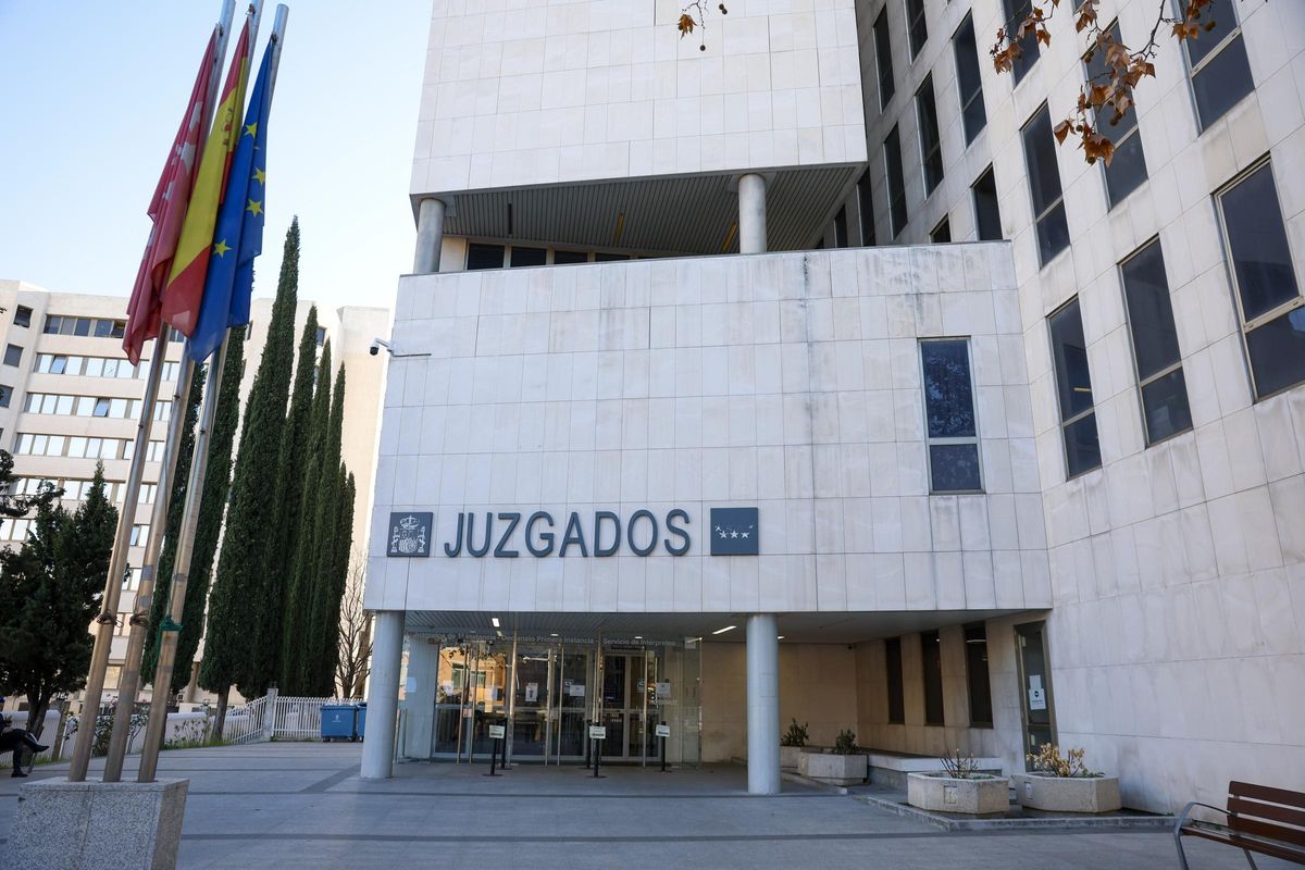 El juez Peinado demanda a cargos políticos y periodistas por lesión a su honor