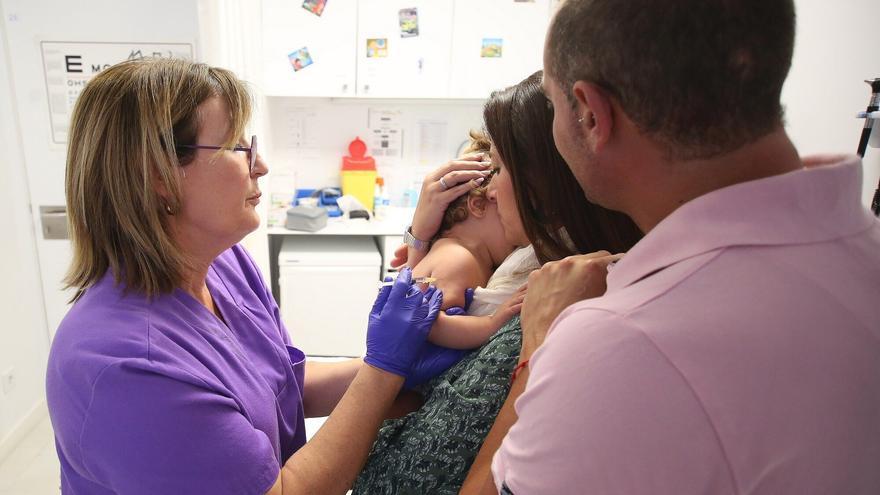 Vacunar de la gripe a los menores