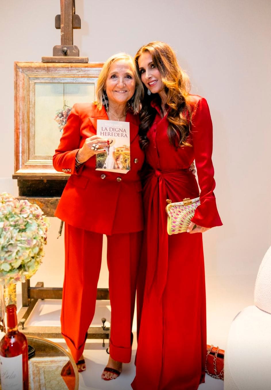 Paloma Cuevas y Ana Botella, en la presentación de 'La digna heredera', de Belén Junco
