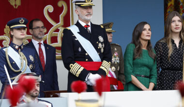 Las anécdotas del 12-O: Sánchez huyendo de la recepción, los bostezos de Puente o la complicidad de Leonor y Sofía