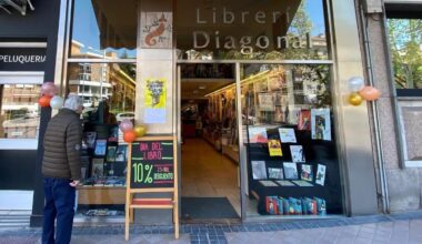 Librería Diagonal ubicada en la Calle Conde Sepúlveda 1, en Segovia./LIBREERÍA DIAGONAL