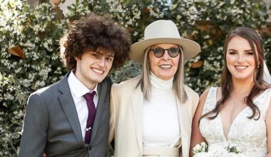 dos hijos que adoptó con 50 años