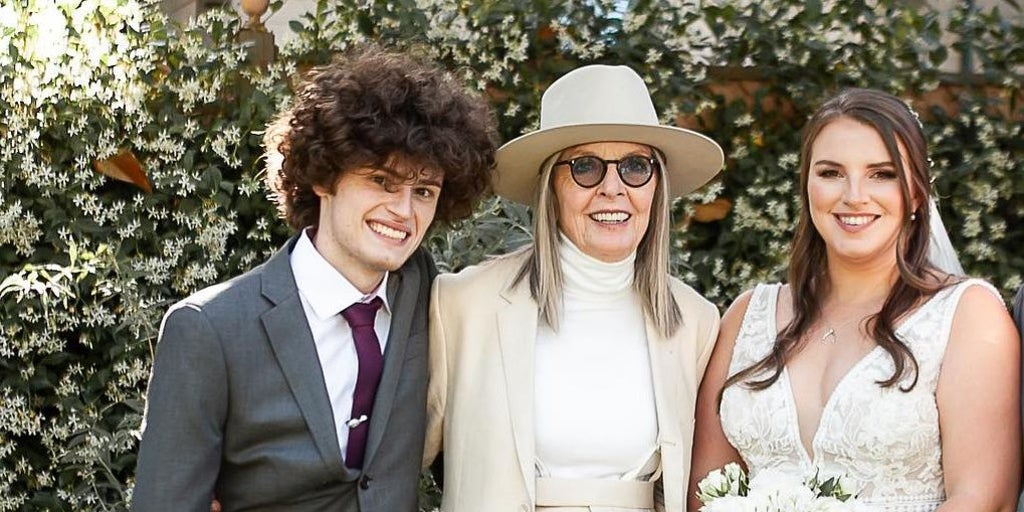 dos hijos que adoptó con 50 años