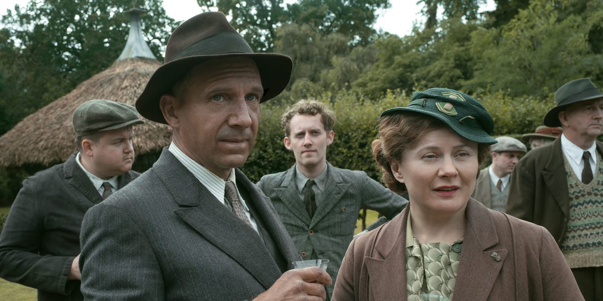 Está en Netflix la alabada película de época británica basada en una novela superventas y que recuerda a 'Memorias de África’