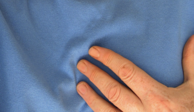 Investigadores españoles apuntan al tabaco y al colesterol como causas clave del infarto en jóvenes