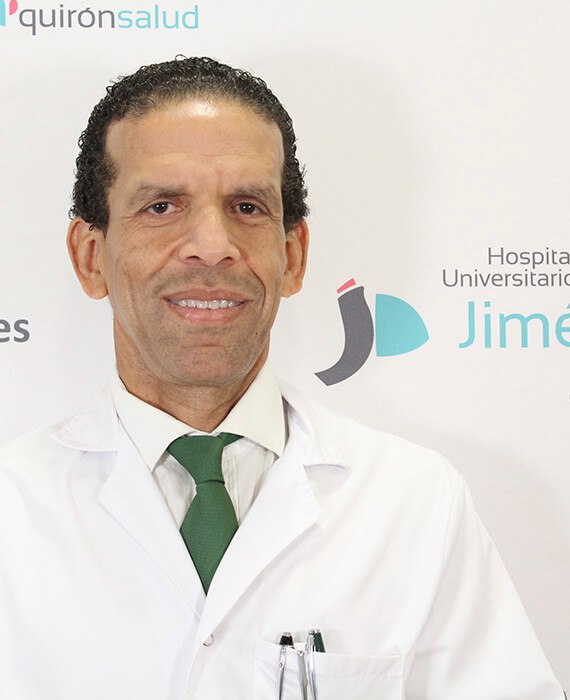 Foto de la Dr. Benjamín Polo, jefe de servicio de Aparato Digestivo del Hospital Universitario Fundación Jiménez Díaz (Madrid)