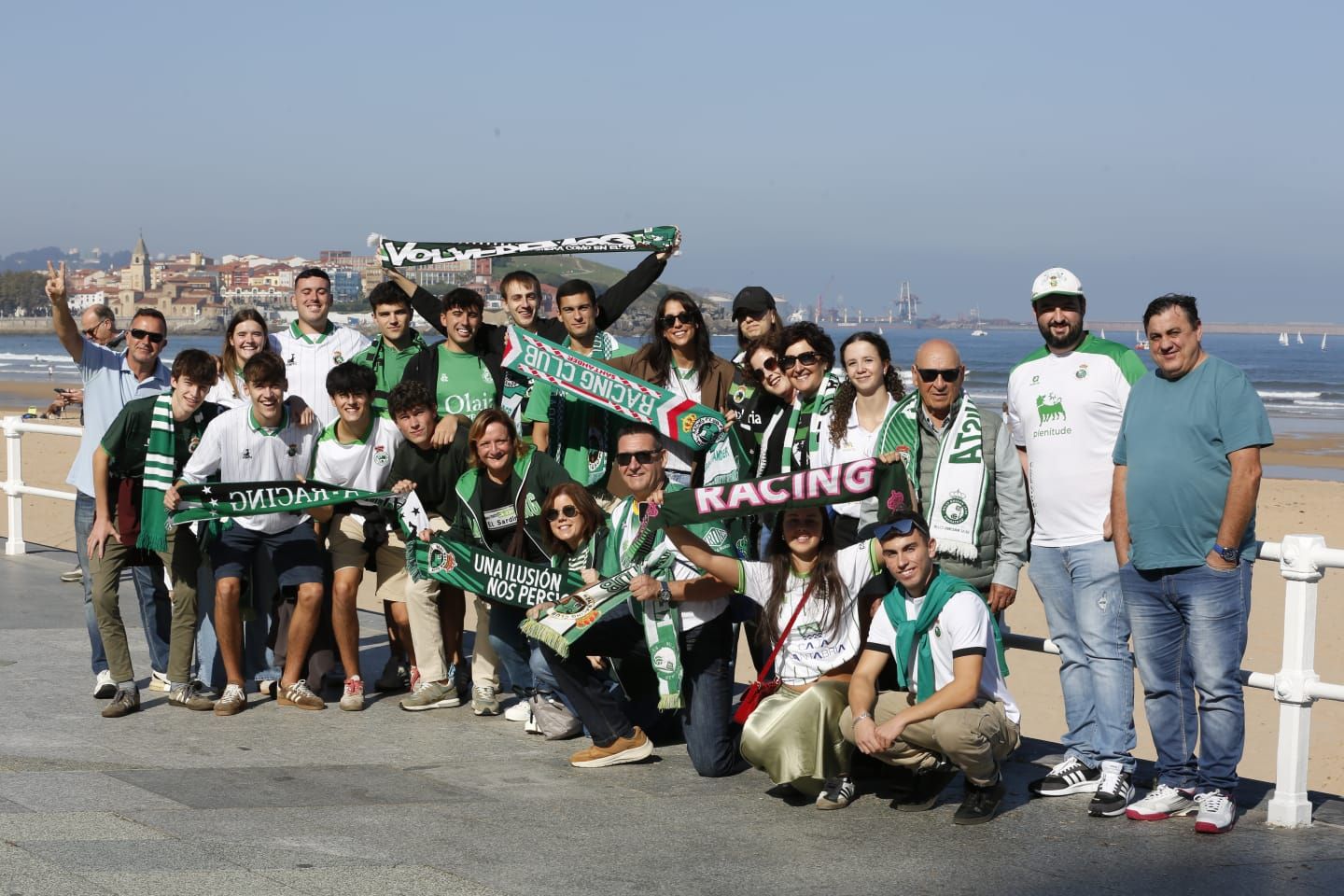 El racinguismo toma Gijón | El Diario Montañés