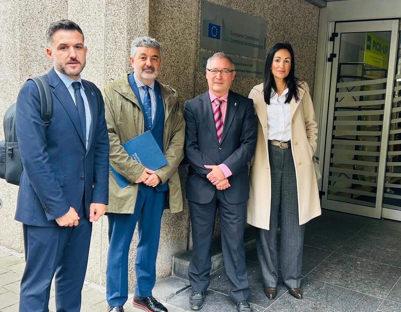 2025_10_13 Consejero Movilidad reunión con equipo jurídico de la Comisión Europea - 2025_10_13 Consejero Movilidad reunión con equipo jurídico de la Comisión Europea