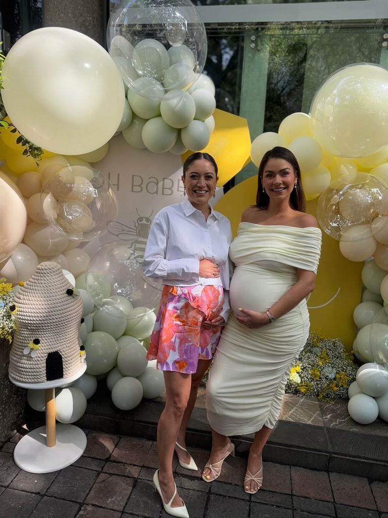 Claudia compartió esta celebración con una de sus mejores amigas, Ana Salvatierra.