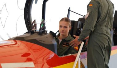 todos quieren ser Maverick con sus fotos al estilo 'Top Gun'