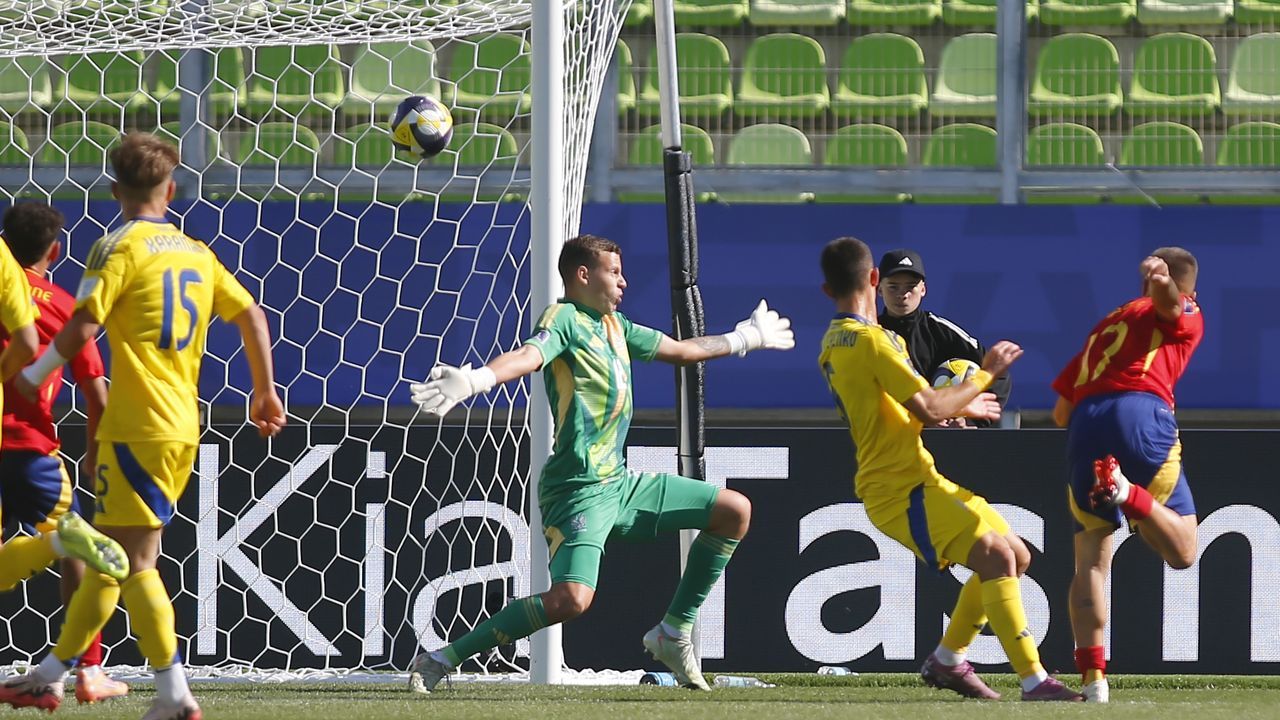 España puede con Ucrania (1-0) y jugará el sábado los cuartos de final del Mundial sub-20 - La Voz de Galicia