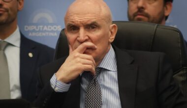 José Luis Espert renunció a su candidatura como diputado nacional y Milei advirtió: "No somos lo mismo"