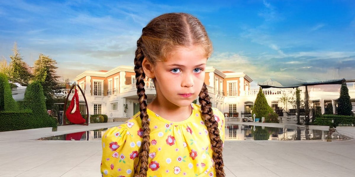 Así ha cambiado Isabella Damla Güvenilir, la actriz que debutó en 'Elif' con solo 5 años
