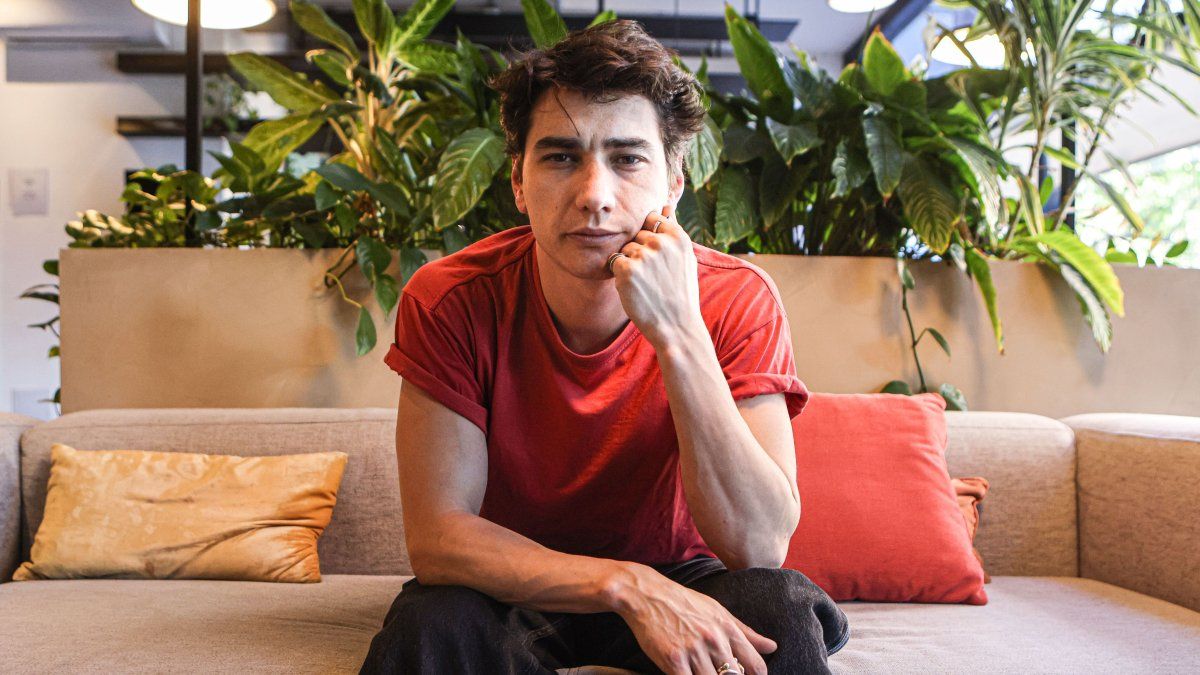 Cuando volvía a Uruguay quería sacarme la cara; pensaba claro, esto no termina cuando vuelvo