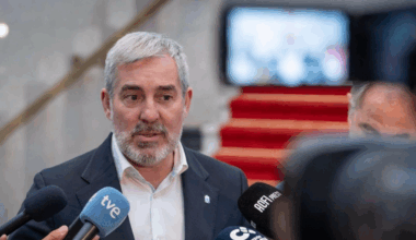 Clavijo señala al Estado como el competente para determinar la edad de los inmigrantes que se derivan