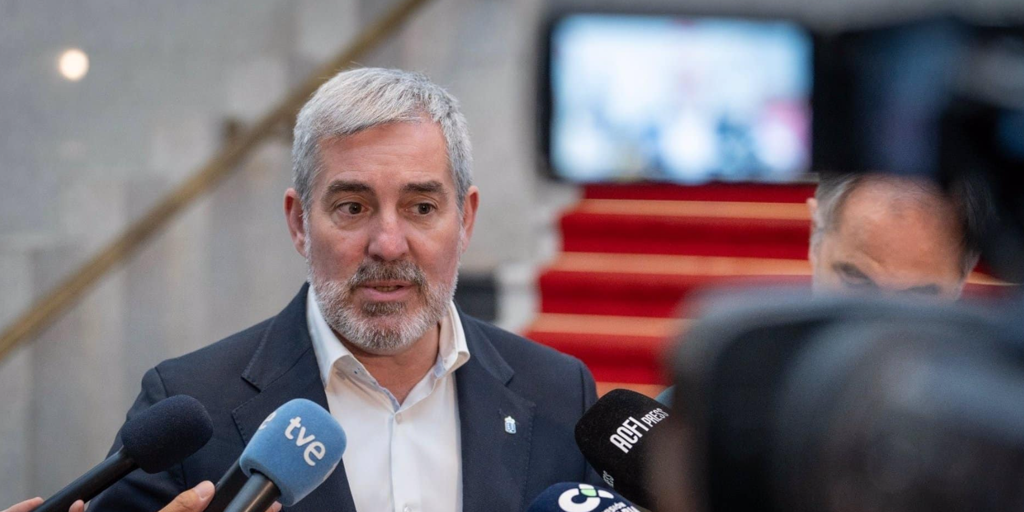 Clavijo señala al Estado como el competente para determinar la edad de los inmigrantes que se derivan