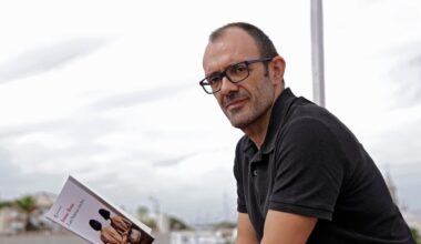 Isaac Rosa protagoniza la jornada dominical de la Feria del Libro de Córdoba con 'Las buenas noches'