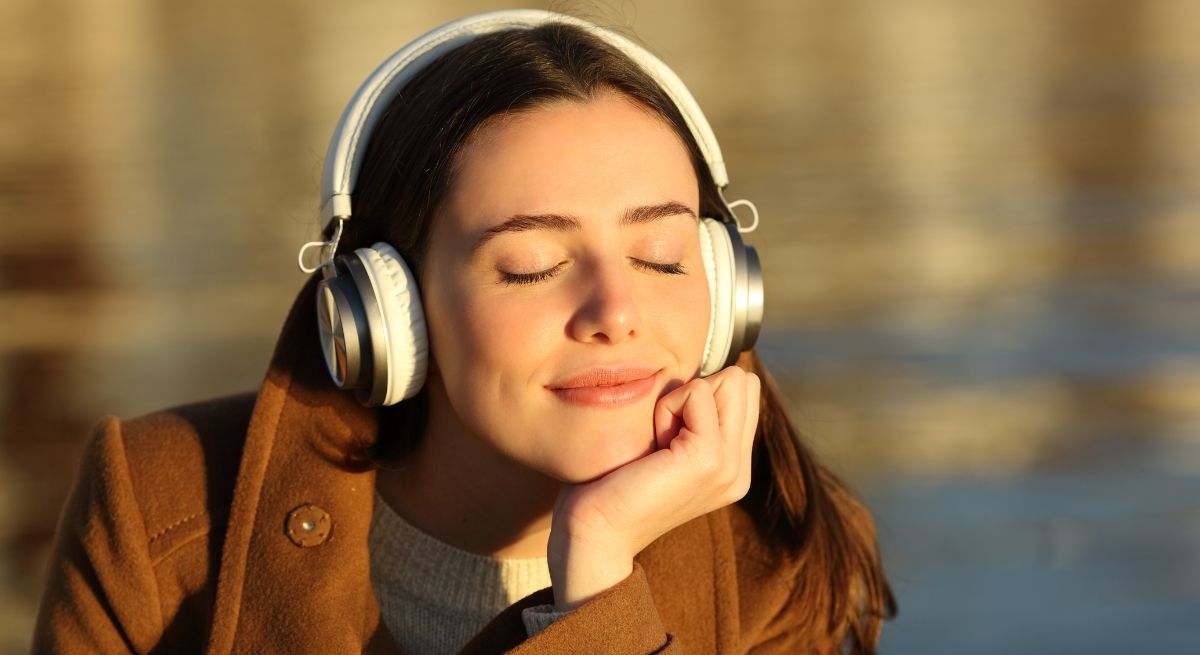 El tipo de música que cada vez se escucha menos en España, pero que ayuda a abordar el delirio en adultos mayores con enfermedades graves