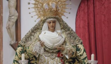 La Esperanza de Triana se pone en camino hacia el Polígono Sur