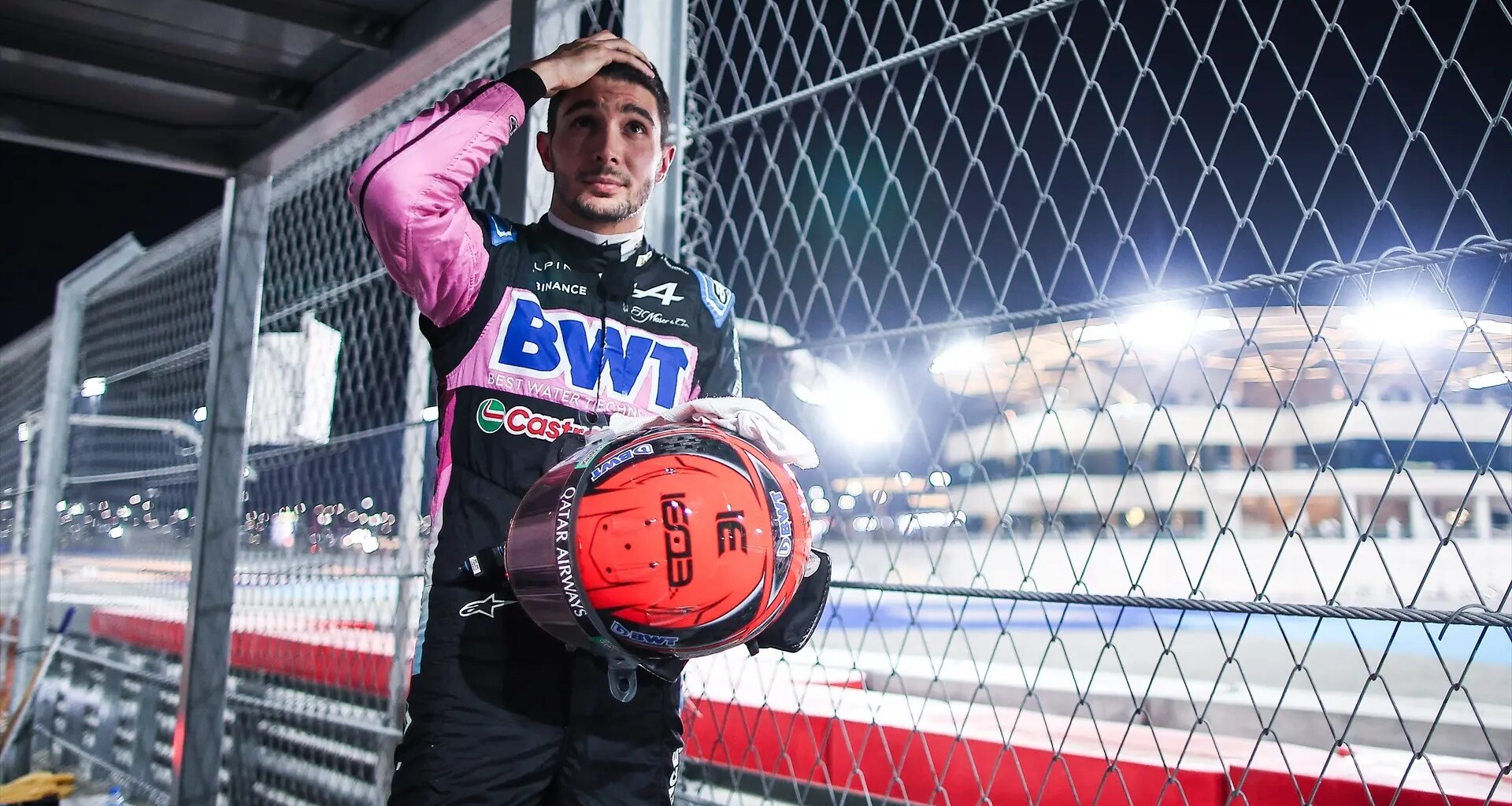 "Me desplomé en la ducha y orinaba rojo"