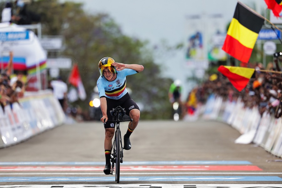 Evenepoel puede estar frustrado porque intentó todo ante Pogačar