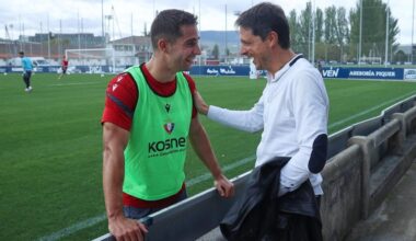 Reencuentro de Osambela con su primer entrenador en Osasuna: “Tiene madera de capitán”