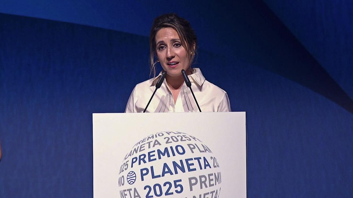 Ángela Banzas durante la reciente gala en Barcelona del Premio Planeta de Novela.