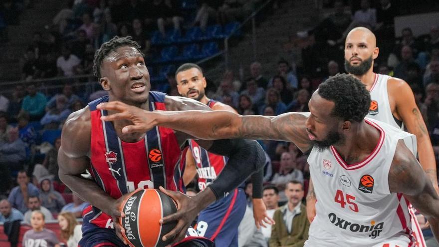 El Baskonia, con la miel en los labios ante el Olympiacos (96-102)