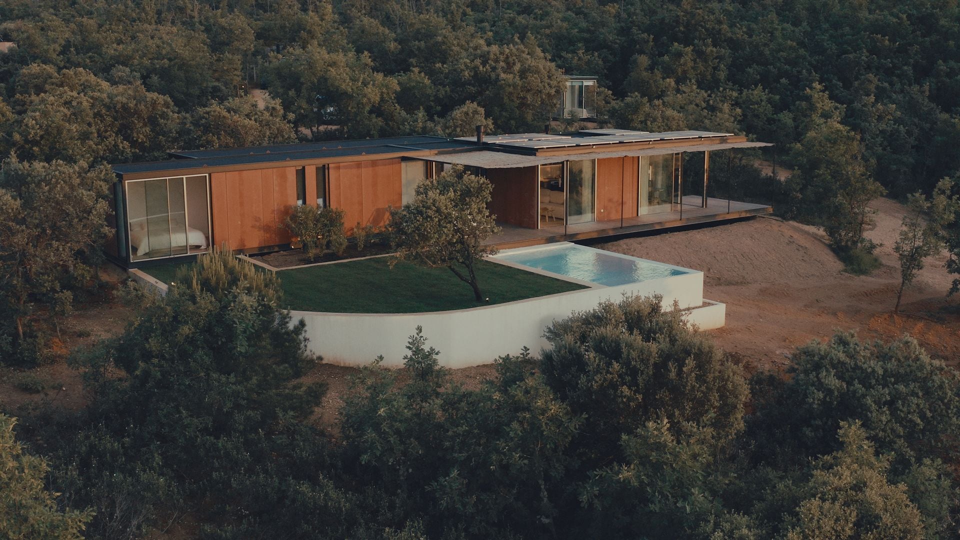 Casa industrializada con piscina