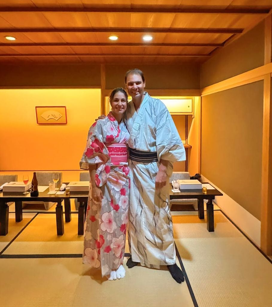 Rafa Nadal y su mujer, Mery Perelló, posan con kimonos japoneses