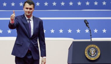 Todos los libros de Charlie Kirk que se hicieron virales tras su asesinato