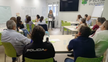 Nuevo curso de posgrado de Plena inclusión y la UNED para ayudar a personas con discapacidad intelectual en los juicios