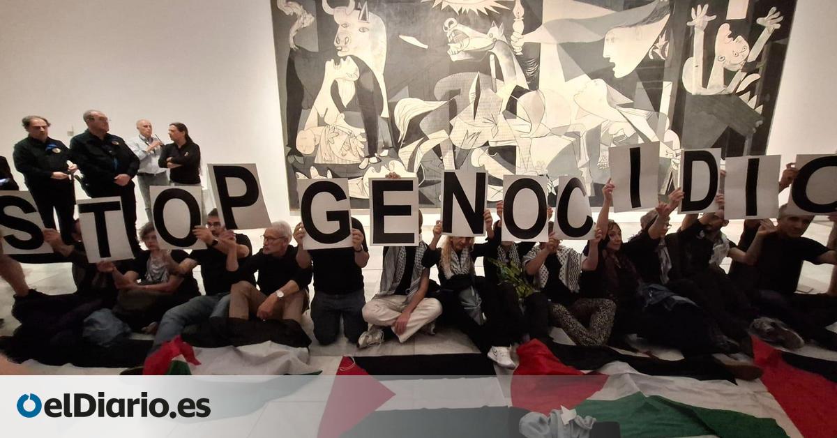 Activistas denuncian frente al 'Guernica' que el genocidio en Gaza no ha parado: "Sin justicia no puede haber paz"
