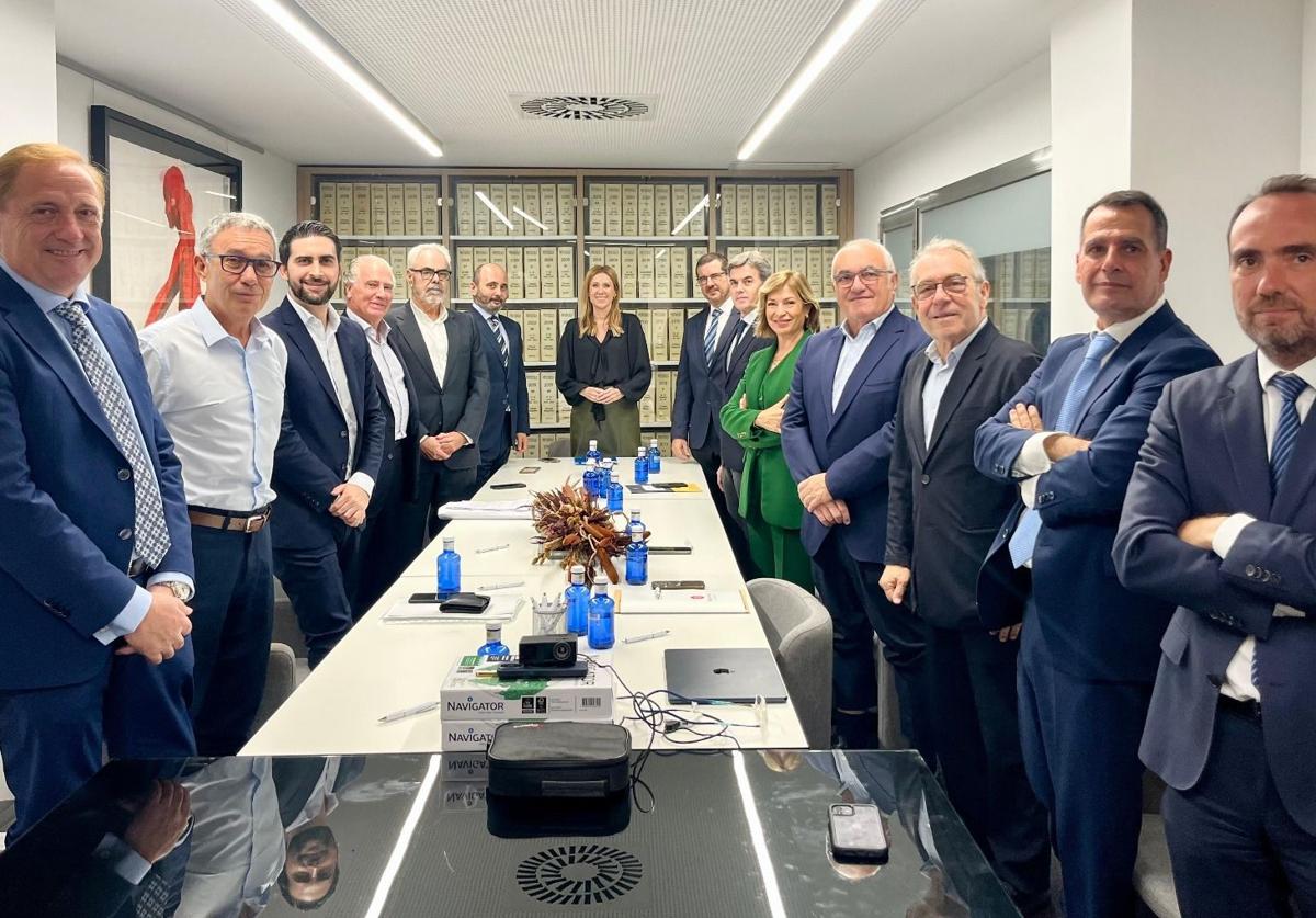 Nueve empresarios de la Región de Murcia entran como inversores en el proyecto del centro de microchips