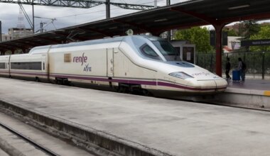 Se reestablece la circulación del AVE Madrid- Valladolid tras casi cinco horas interrumpida por un arrollamiento