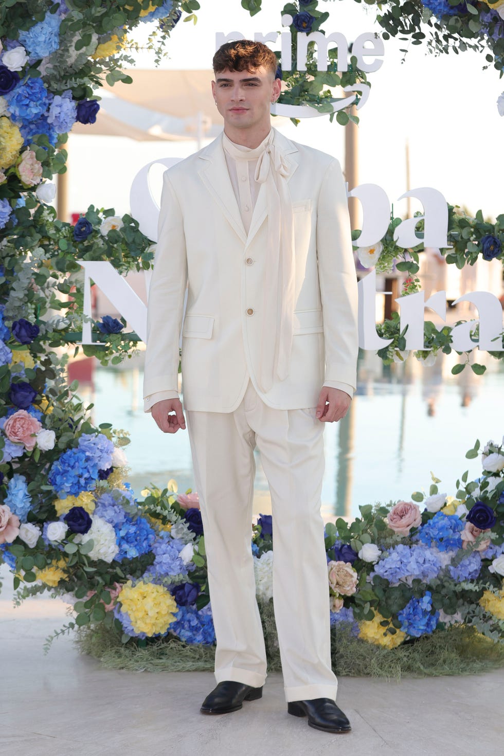 gabriel guevara en el photocall de 'culpa nuestra fiesta blanca' en ibiza