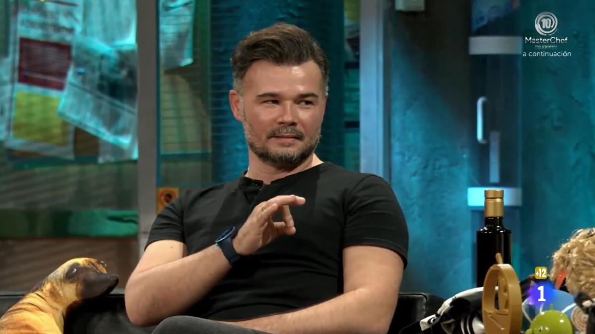 Gabriel Rufián es tajante sobre qué político de derechas NO tiene que ir a 'La Revuelta'