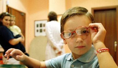 El Gobierno aprueba ayudas de 100 euros para gafas y lentillas para menores de 16 años