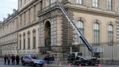 La Fiscalía francesa confirma los arrestos del Louvre y lamenta su difusión precipitada