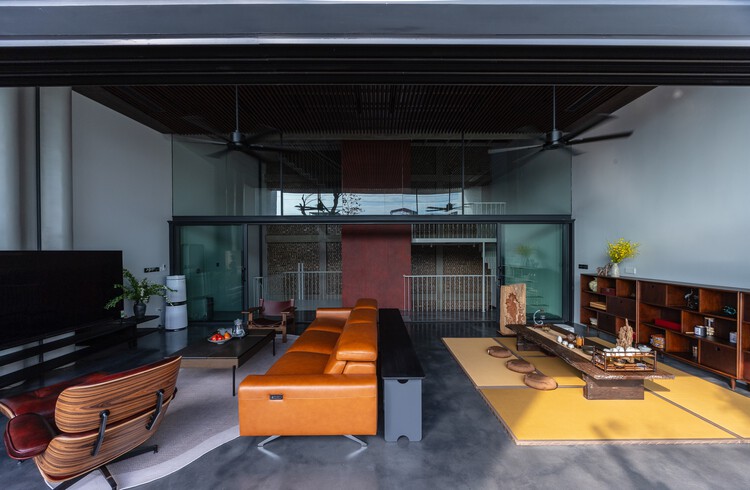 Casa HN08 / TNT Architecture - Fotografía interior, Sala de estar, Iluminación, Sillas