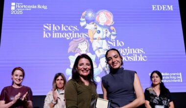 La cordobesa Ana Ortiz se alza con el Premio Hortensia Roig de literatura infantil por su obra 'Amor a primera fórmula'