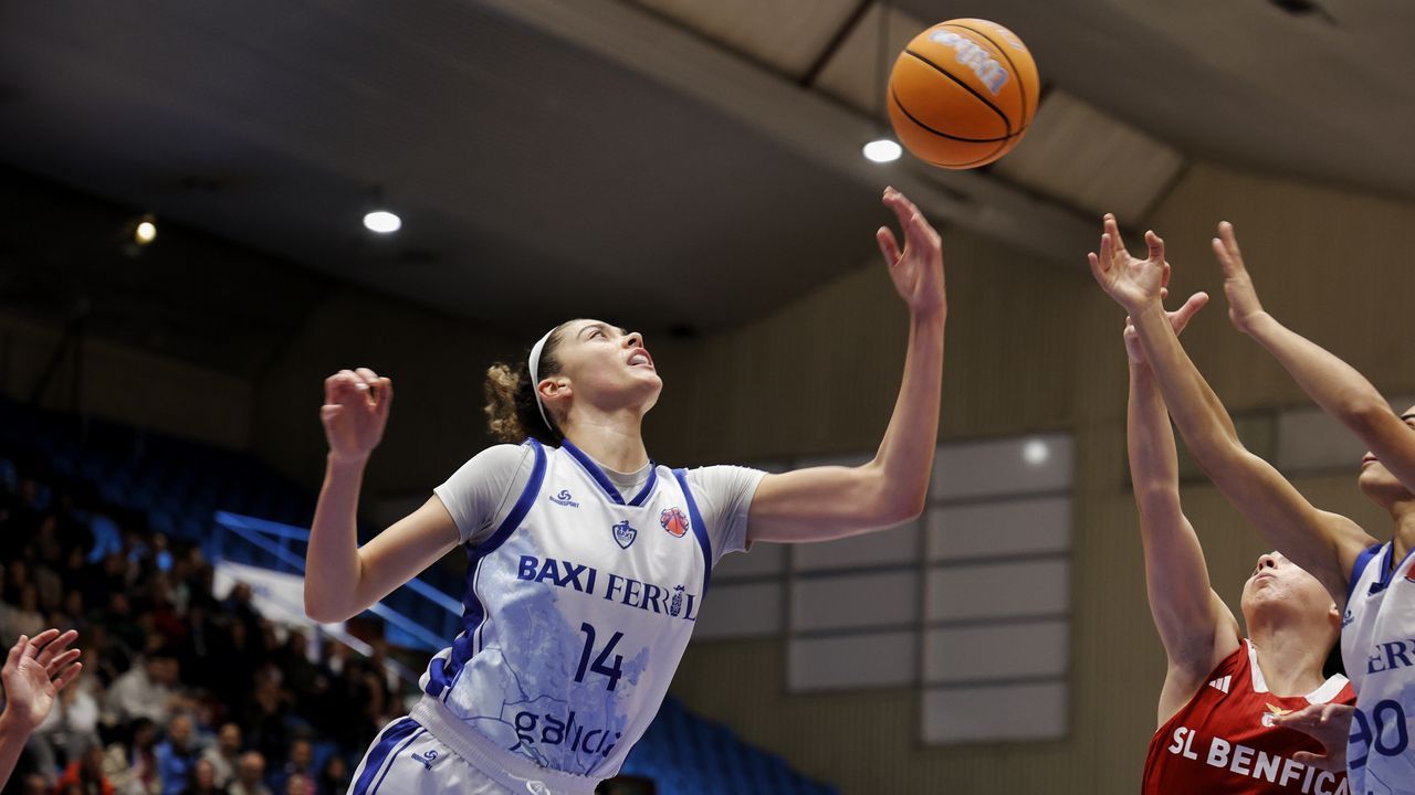 Noche NBA del Baxi Ferrol, que arrolla al Benfica en A Malata (109-58)