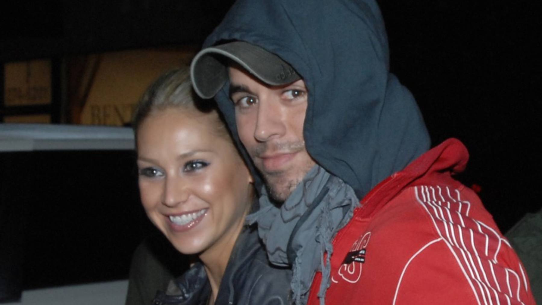 Anna Kournikova, pareja de Enrique Iglesias, sorprende con una imagen actual de sus tres hijos