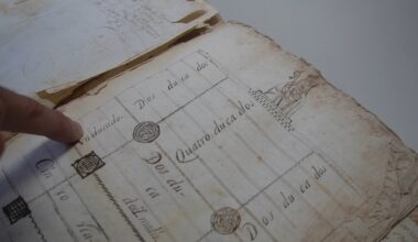 La curiosa historia del libro de difuntos del siglo XVII que regresa a Cobeña